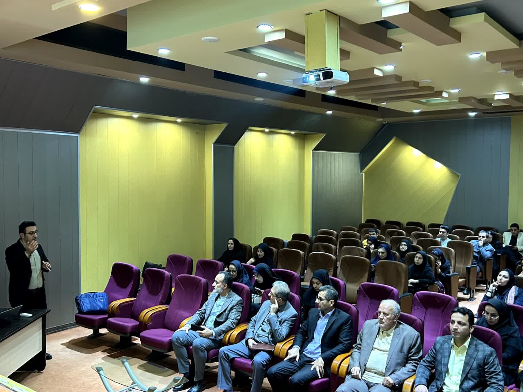 رویداد آموزشی استارتاپ‌ها و کسب‌وکارهای نوپا در شهر آمل