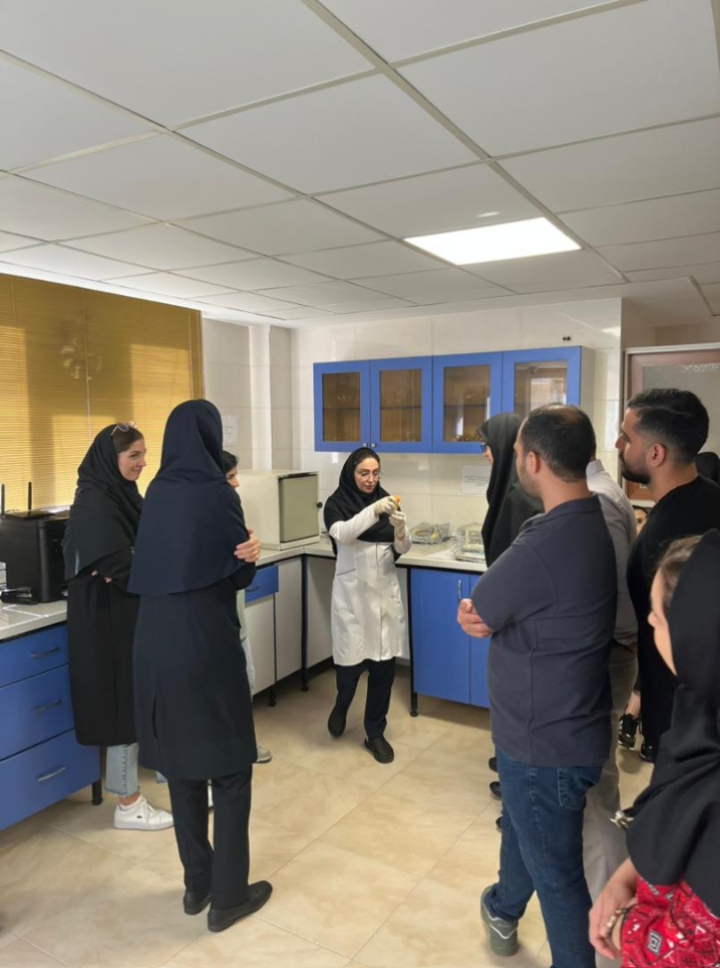 بازدید دانشجویان از آزمایشگاه مرکزی پارک علم و فناوری مازندران
