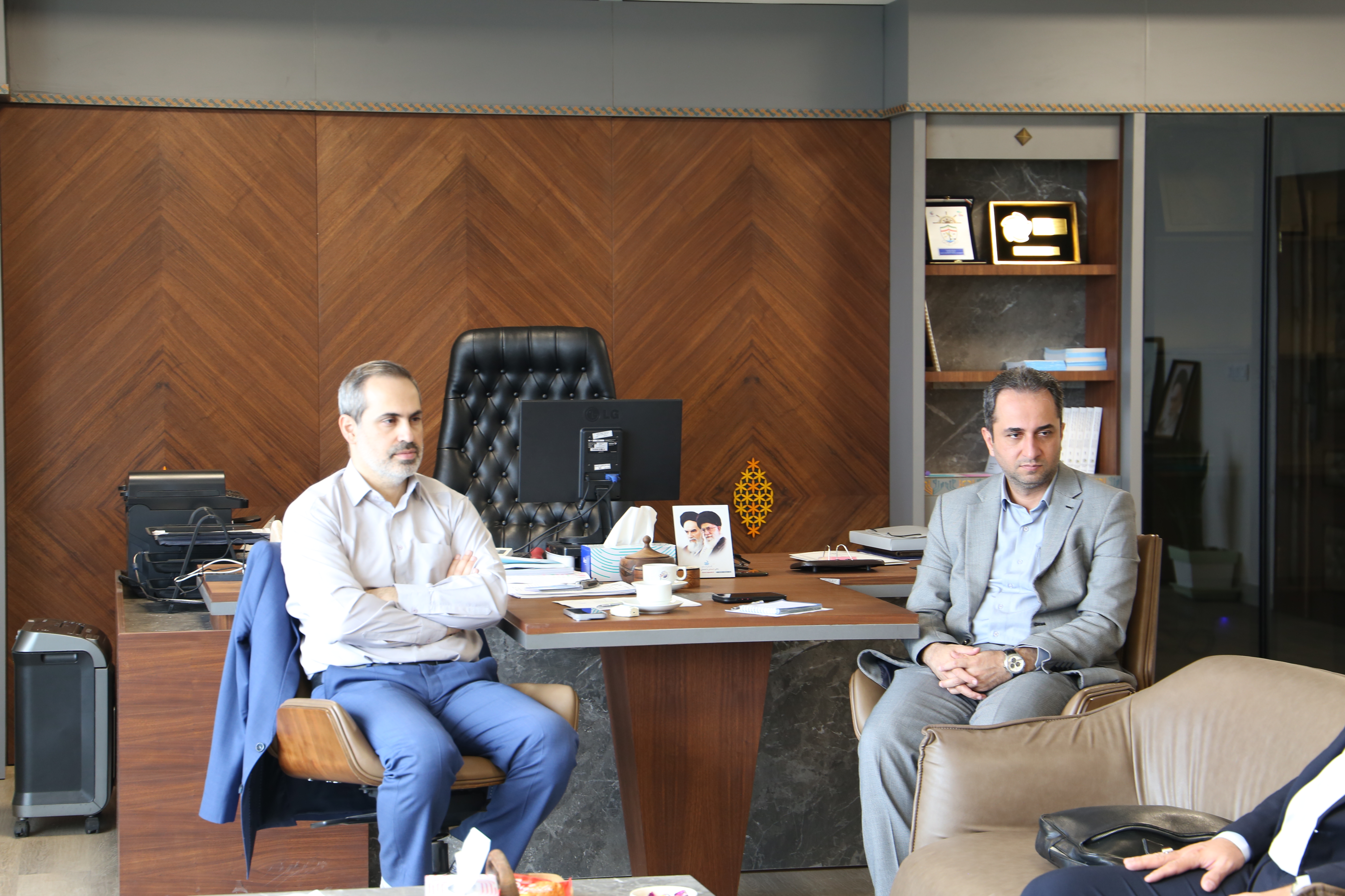 نشست با هلدینگ پیشگامان توسعه فرآیند دانش