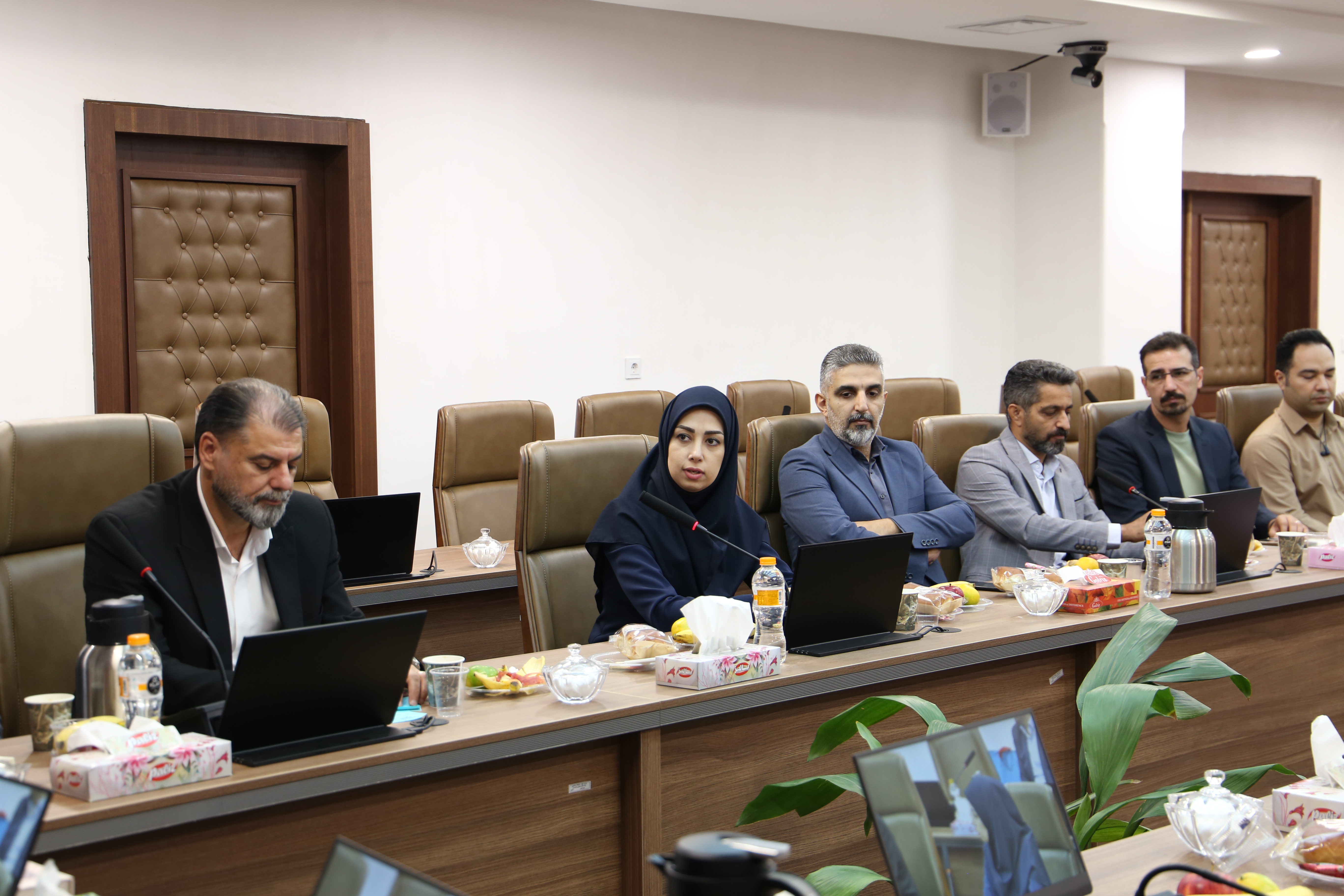 نشست هم‌اندیشی با واحدهای فناور