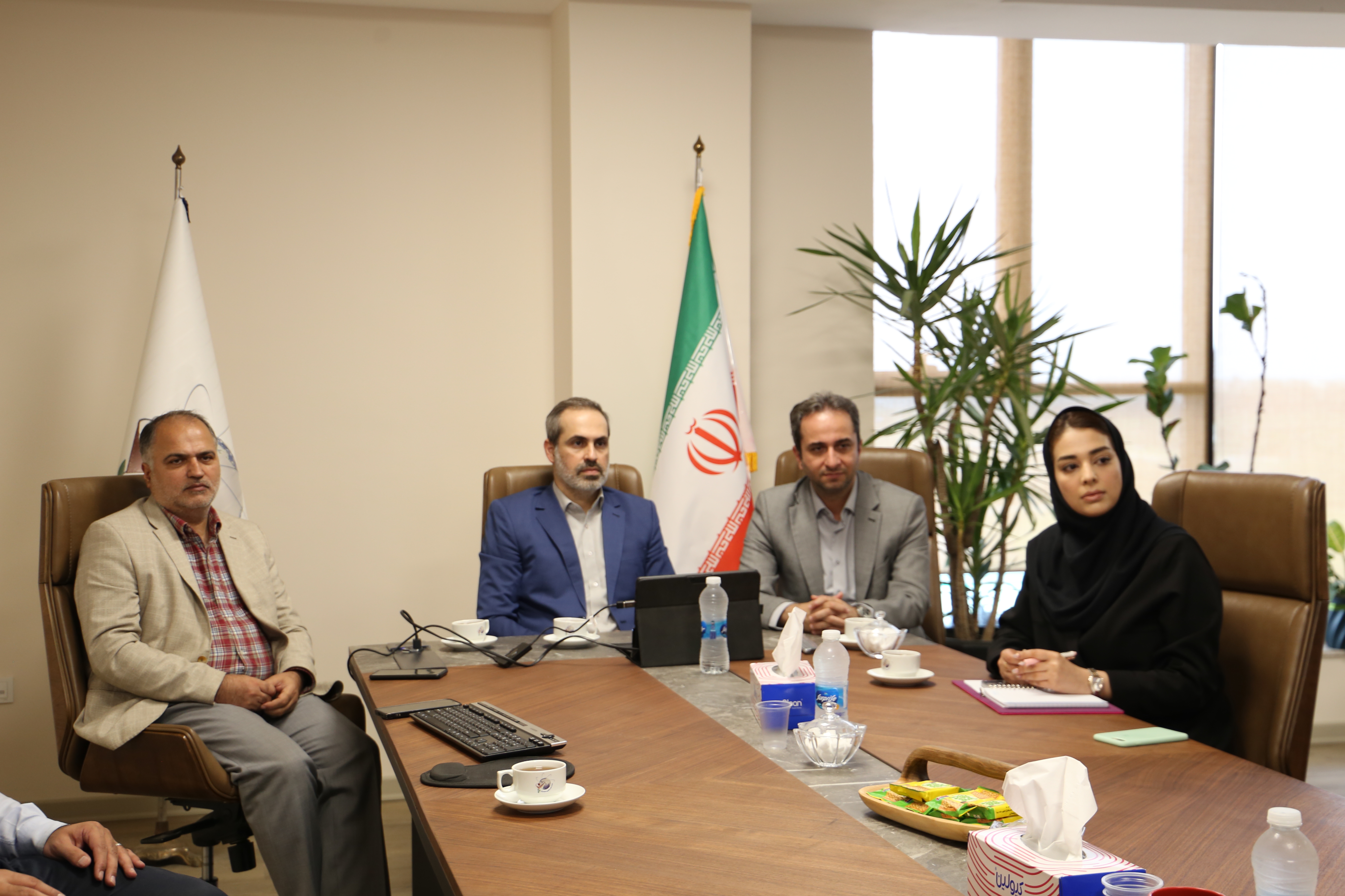  نشست مشترک