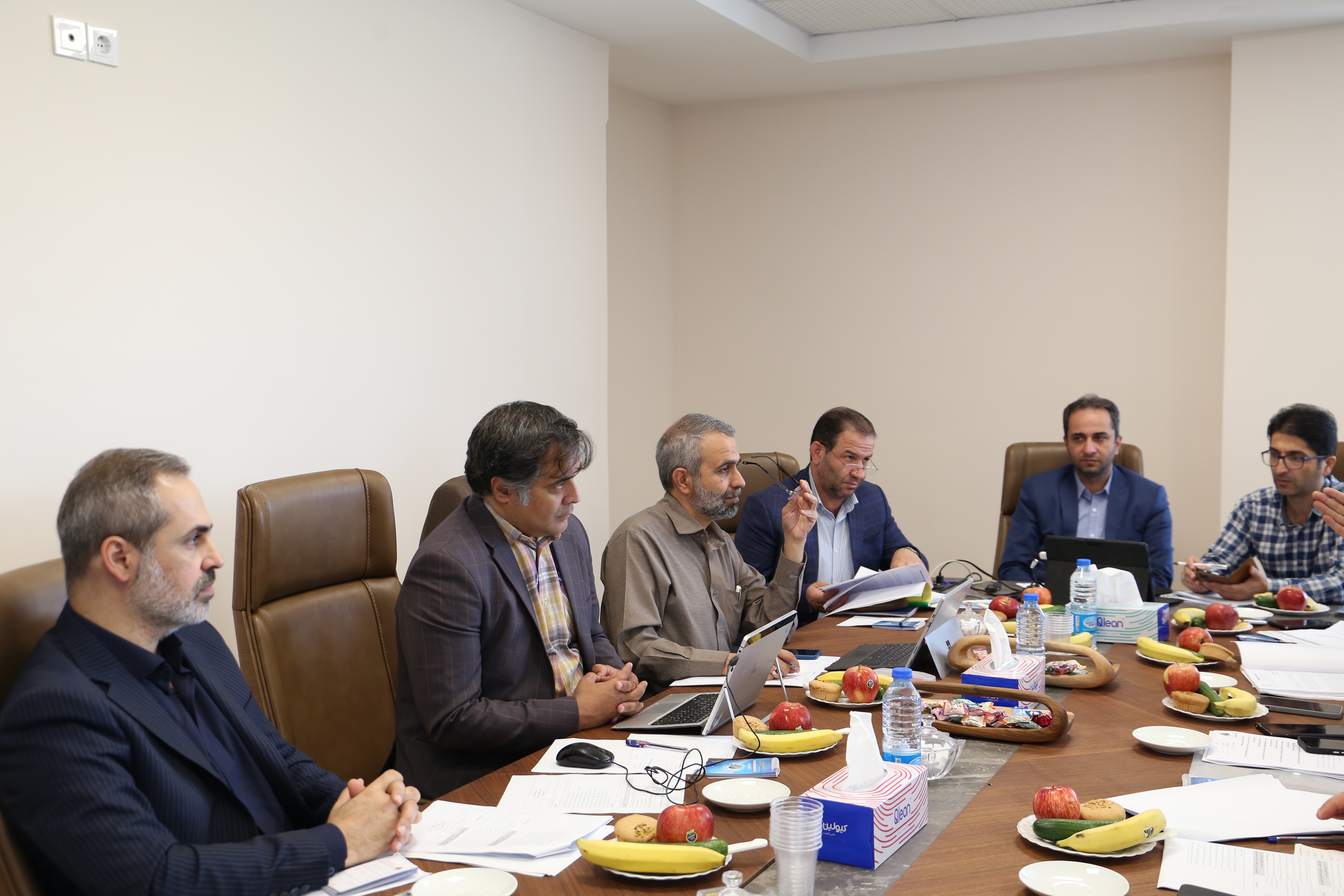 نشست کمیسیون دائمی