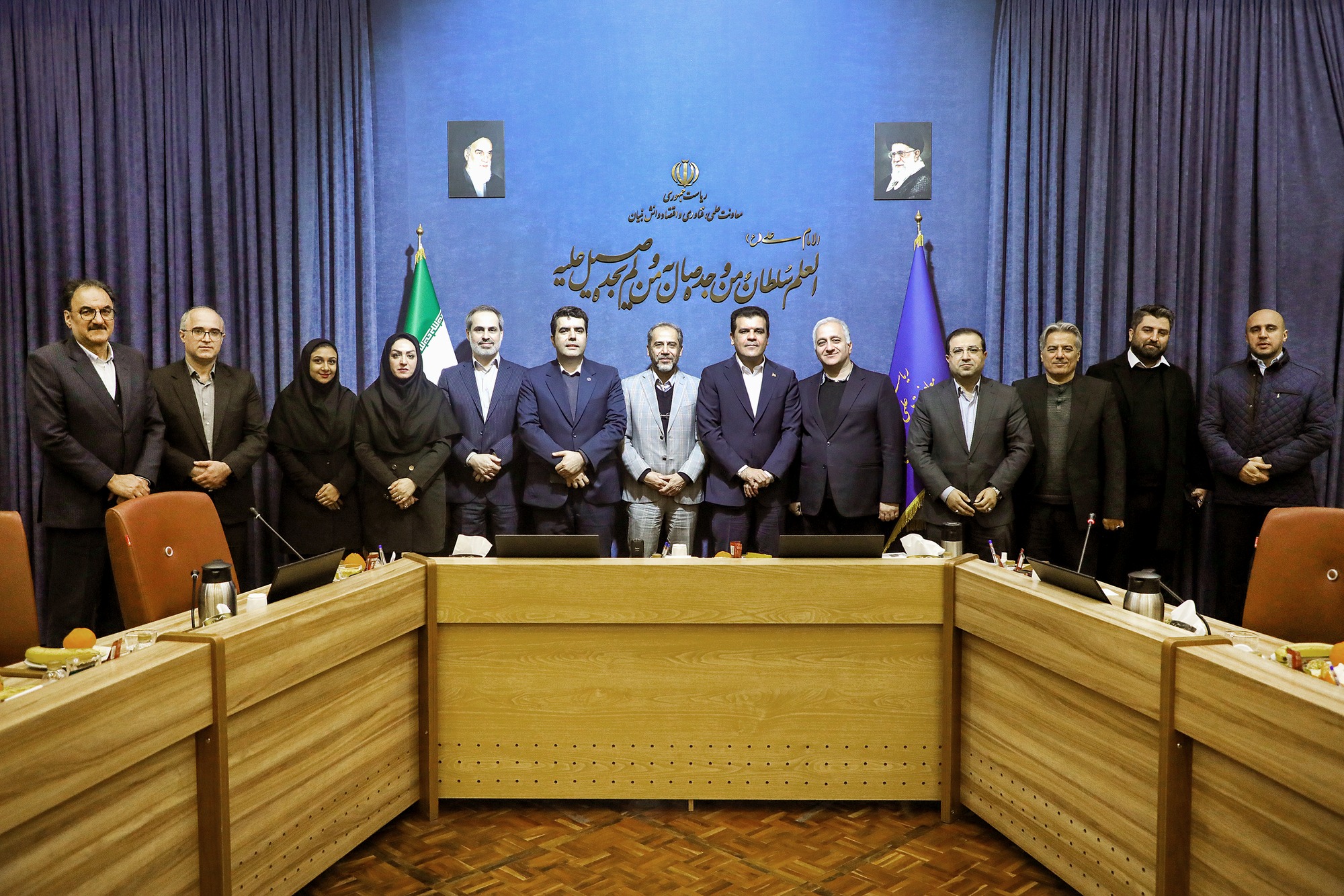  دیدار هیأت مدیره انجمن پارک‌های فناوری با دکتر افشین